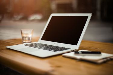 Apple employee benefits uk