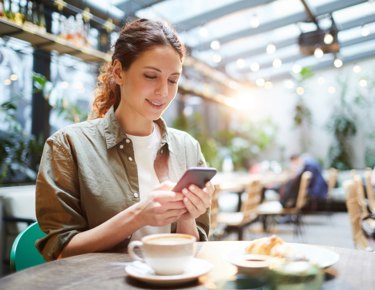 The QR Code Effect: How Tech is Transforming the Restaurant Industry