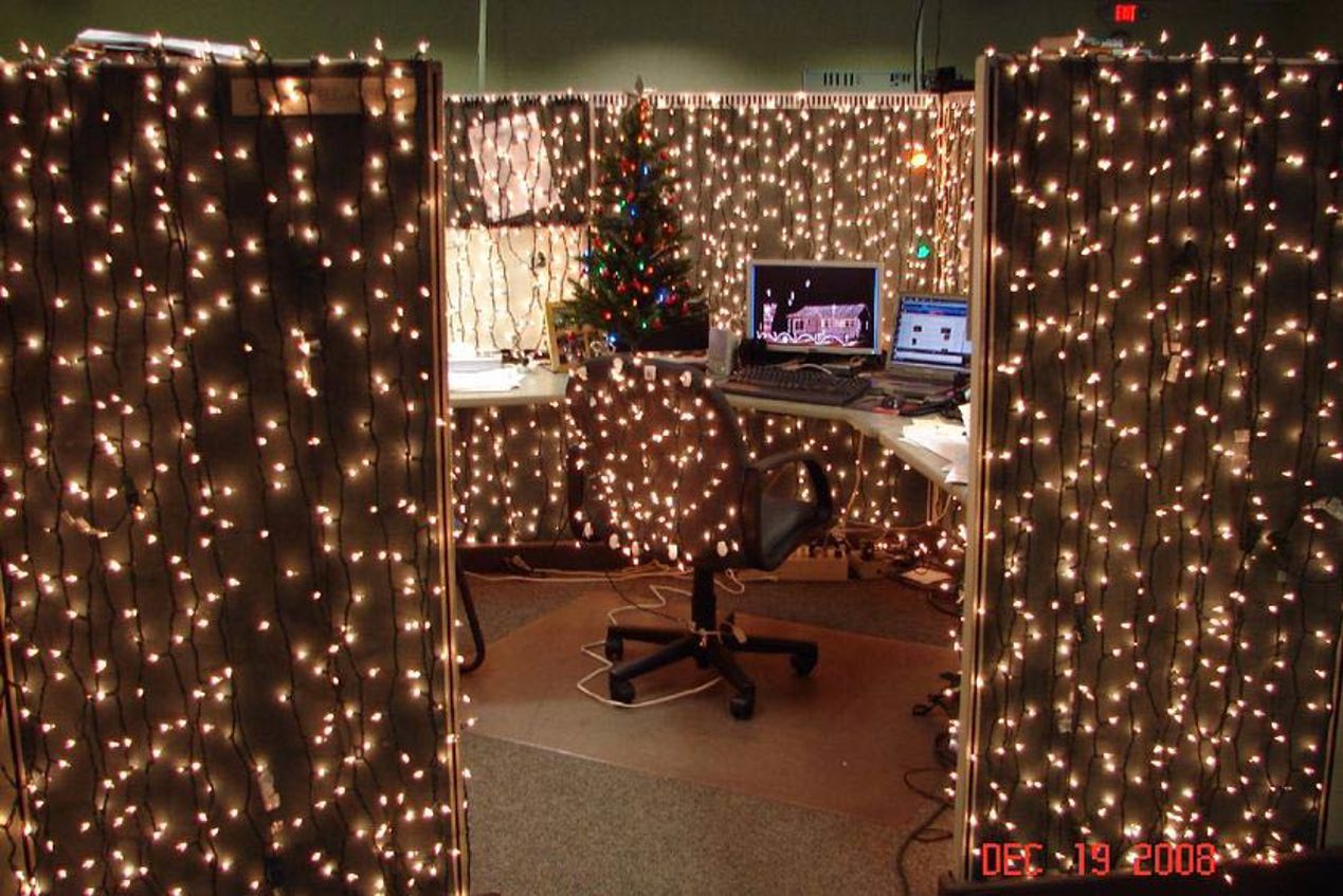 12 fun office Christmas decorations Access Engage Blog