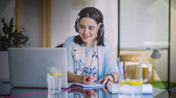 subject matter expert developing elearning content