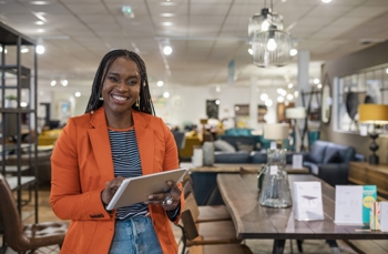 Restaurant owner using Access software