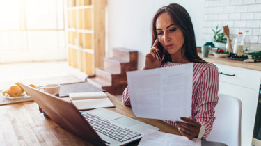 Women using expense claims software