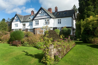 Lindeth Howe Hotel Exterior