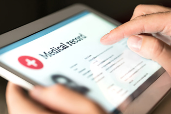 Image to show how electronic medical records help INTs