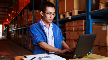 finished goods inventory manager