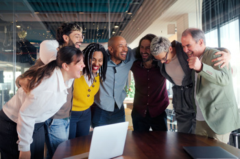 Benefits of a Positive Workplace Culture for Large Businesses